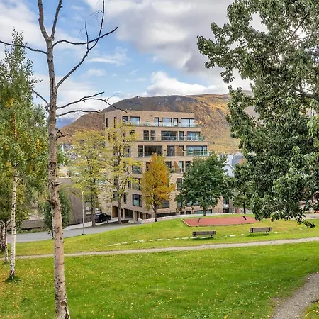Penthouse In Downtown Tromso New Apartment Exterior photo